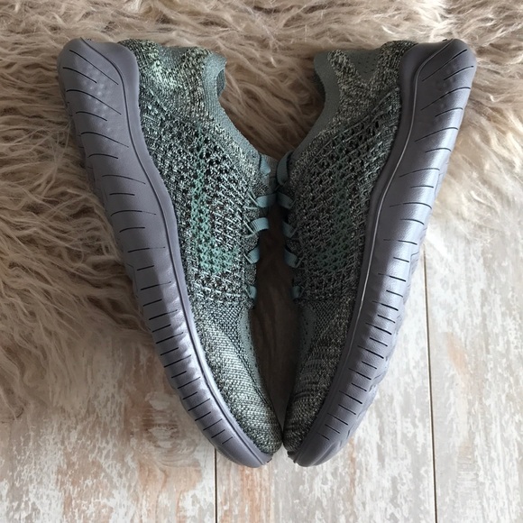 NWT Nike ID Custom Free RN Flyknit - Picture 4 of 7